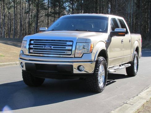 Used 2014 Ford F150 Lariat w/ Equipment Group 501A Mid image 8