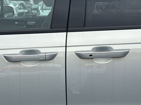 New 2026 Kia Carnival SX FWD image 15