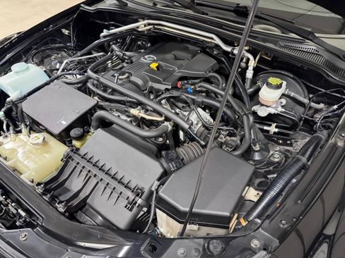 Used 2006 MAZDA MX-5 Miata Grand Touring RWD image 33