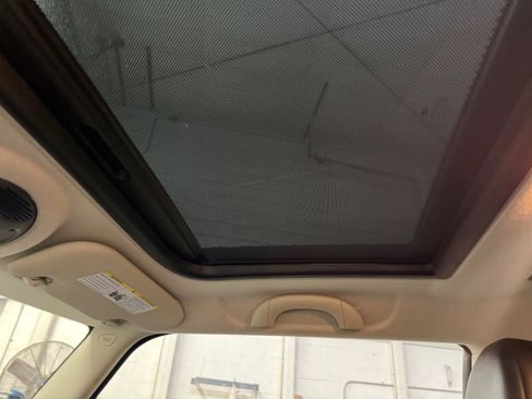 Used 2011 MINI Cooper S image 36