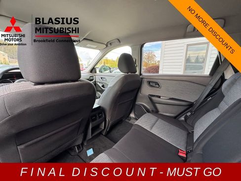 Used 2021 Nissan Rogue S image 18