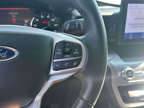 Certified 2022 Ford Explorer XLT w/ Class IV Trailer Tow Package image 24