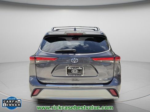 Used 2021 Toyota Highlander Platinum FWD image 6