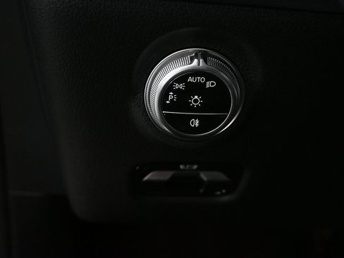 New 2026 Mercedes-Benz C 300 C 300 image 9