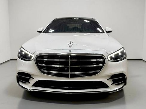 Used 2022 Mercedes-Benz S 500 4MATIC w/ AMG Line Package image 10