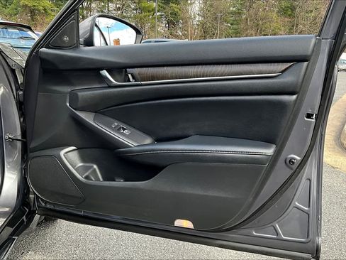 Used 2022 Honda Accord EX-L image 22