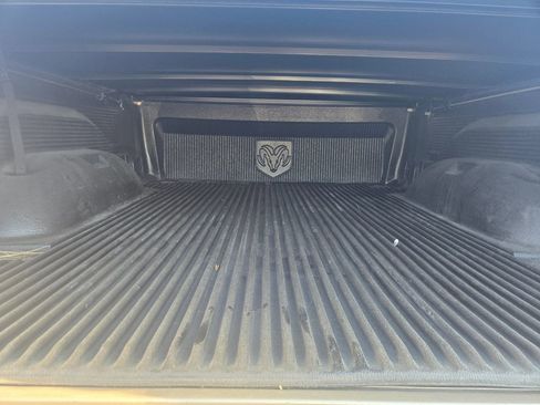 Used 2005 Dodge Ram 1500 Truck SLT image 13