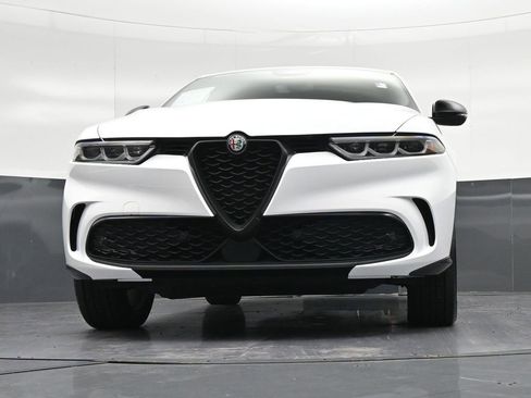 Used 2024 Alfa Romeo Tonale Veloce AWD/4WD image 35