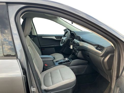 Used 2021 Ford Escape S image 22