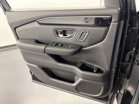 Certified 2023 Honda Pilot Touring image 22