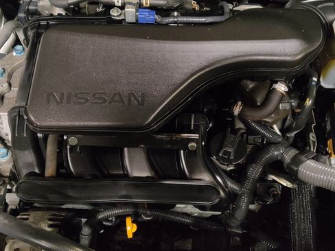 Used 2020 Nissan Rogue Sport S image 30