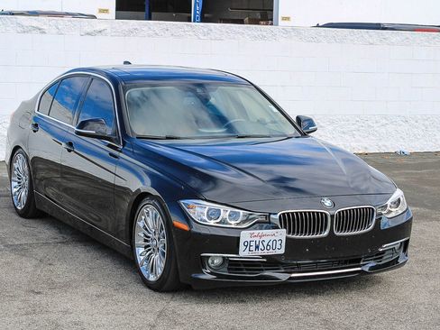 Used 2013 BMW 335i Sedan RWD image 3