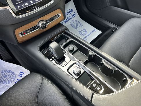 Certified 2023 Volvo XC90 B6 Plus w/ Protection Package AWD/4WD image 22