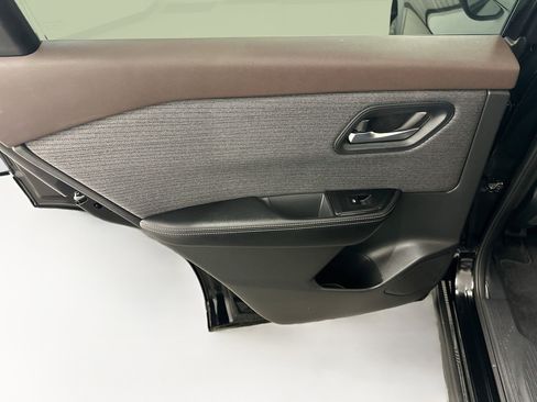 Used 2023 Nissan Rogue SV AWD/4WD image 26