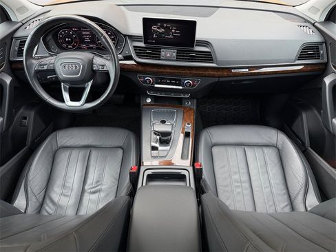 Used 2018 Audi Q5 2.0T Premium Plus w/ Premium Plus Package image 16