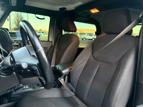Used 2015 Jeep Wrangler Sport w/ Quick Order Package 24S image 17