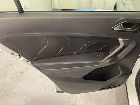 Used 2023 Volkswagen Tiguan SE R-Line image 22