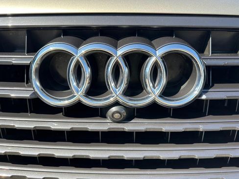 Used 2017 Audi Q7 3.0T Prestige image 57