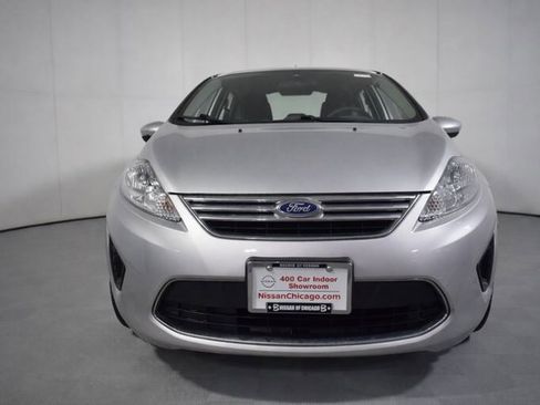 Used 2012 Ford Fiesta SE w/ Super Fuel Economy Pkg image 2