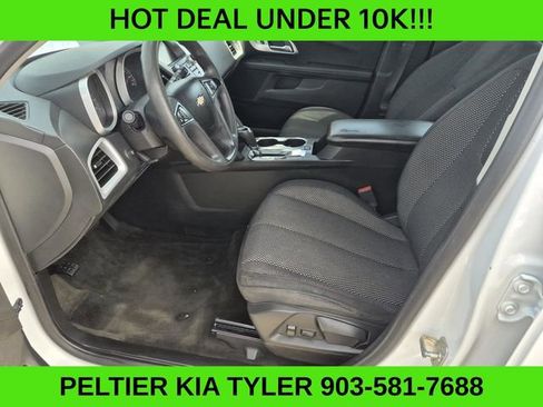Used 2017 Chevrolet Equinox LS FWD image 16