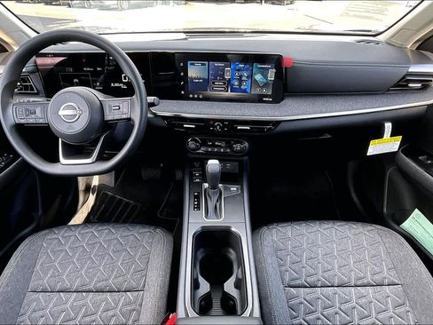 New 2026 Nissan Kicks SV image 5