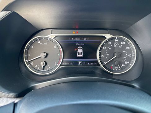 Used 2025 Nissan Sentra SV FWD image 39