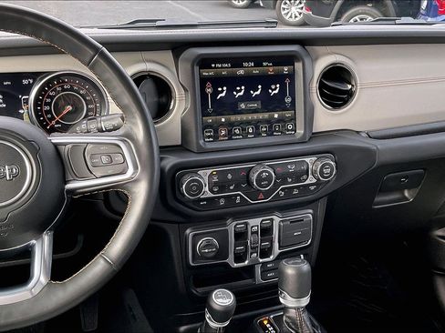 Certified 2022 Jeep Wrangler Unlimited Sahara image 6