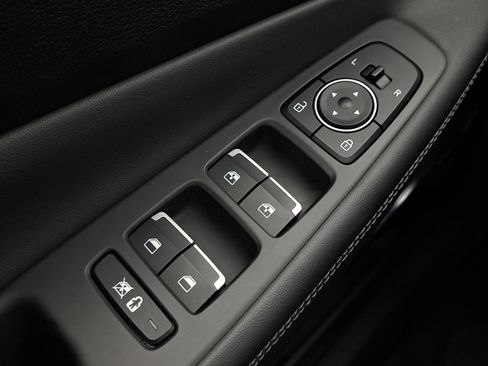 Used 2020 Hyundai Santa Fe Limited AWD/4WD image 25