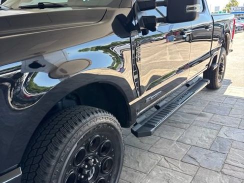 Used 2023 Ford F250 XLT w/ Black Appearance Package AWD/4WD image 4