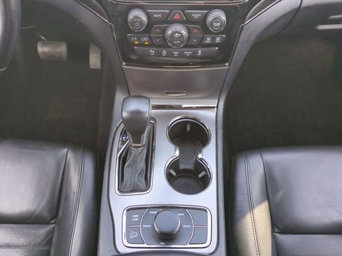 Used 2020 Jeep Grand Cherokee Limited X image 19