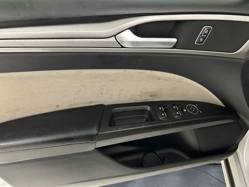 Used 2019 Ford Fusion S FWD image 12