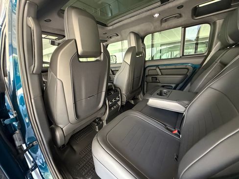 New 2026 Land Rover Defender 110 OCTA AWD/4WD image 23