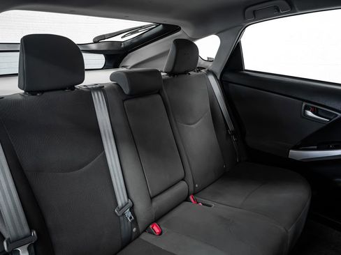 Used 2013 Toyota Prius Two image 31