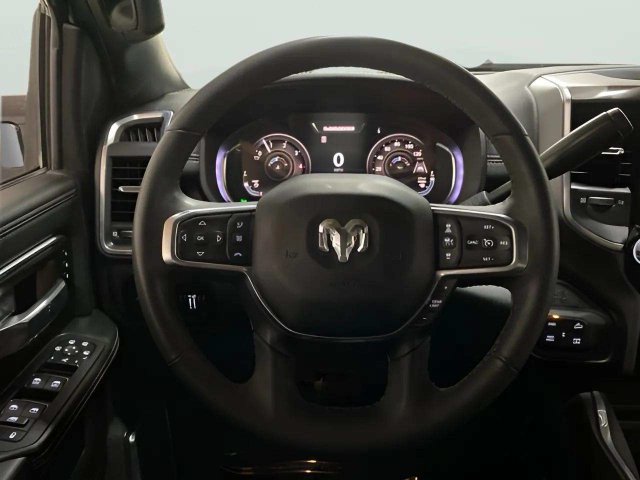 Used 2025 RAM 2500 Laramie AWD/4WD image 92