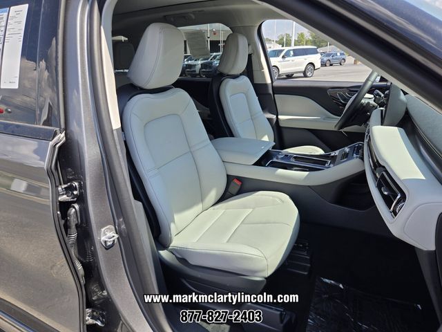 New 2027 Lincoln Aviator AWD w/ Jet Appearance Package image 14