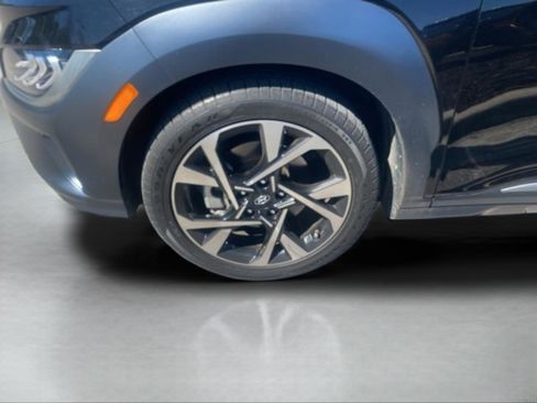 Used 2022 Hyundai Kona Limited image 11