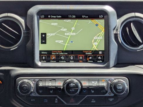 Used 2023 Jeep Wrangler Unlimited Sahara w/ Cold Weather Group AWD/4WD image 15