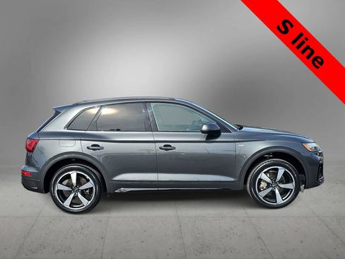 Used 2022 Audi Q5 2.0T Premium Plus w/ Premium Plus Package image 9