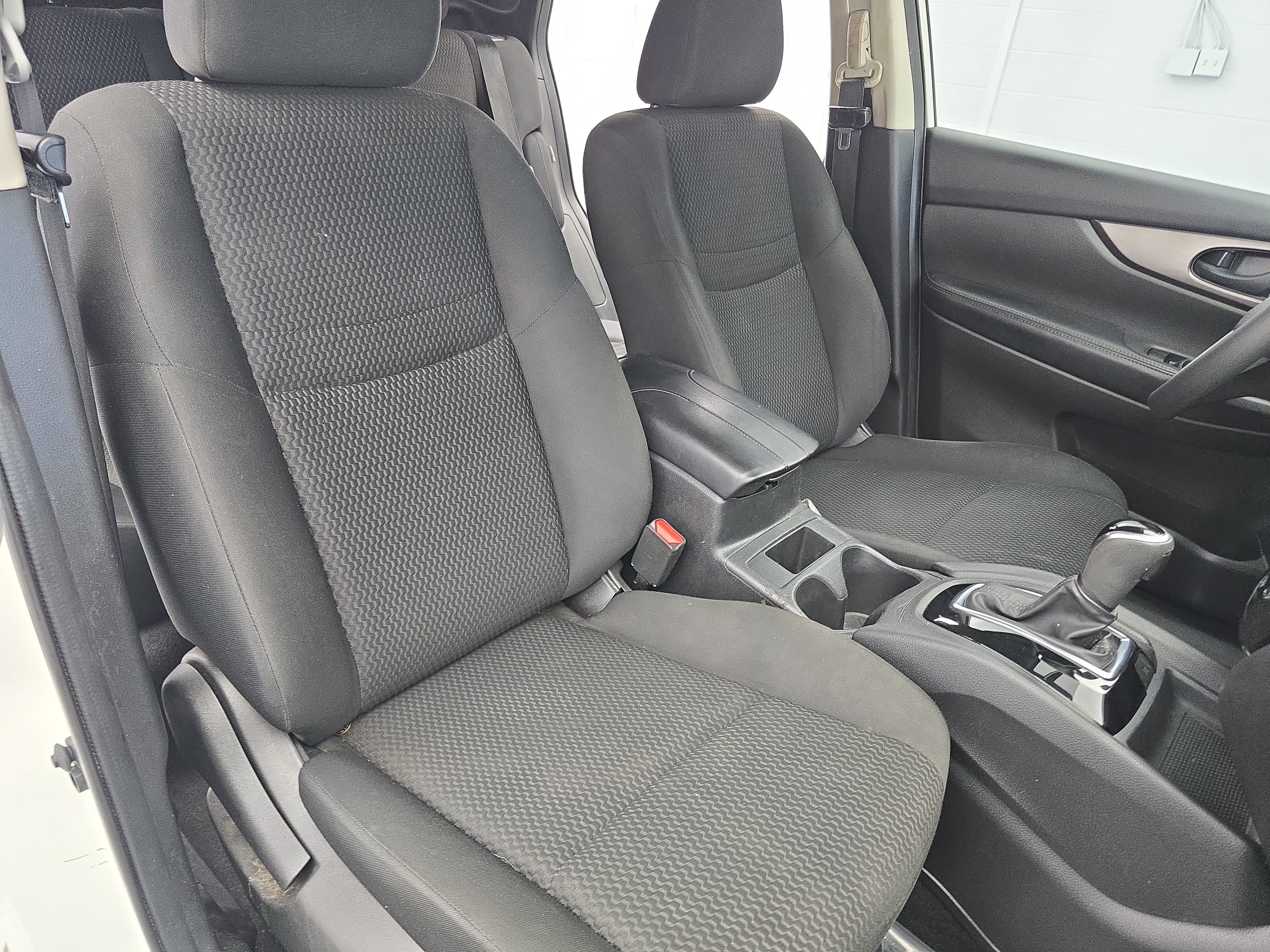 Used 2020 Nissan Rogue Sport S w/ Appearance Package FWD image 10