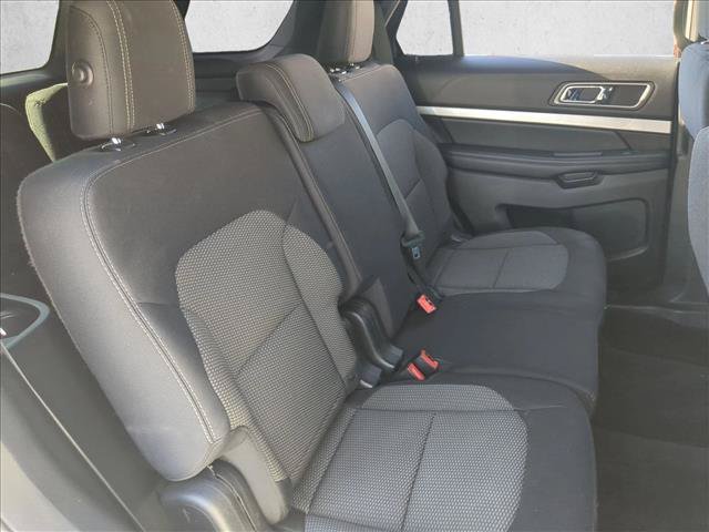 Used 2017 Ford Explorer XLT w/ Equipment Group 201A FWD image 21
