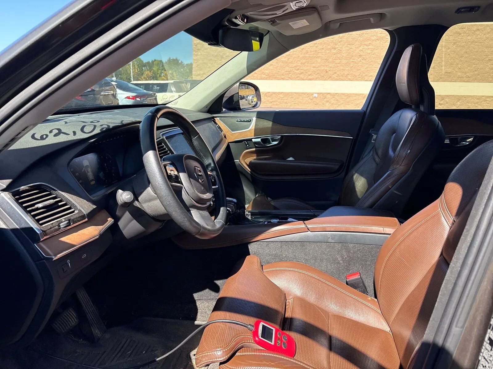 Used 2018 Volvo XC90 T6 Inscription w/ Convenience Package AWD/4WD image 4