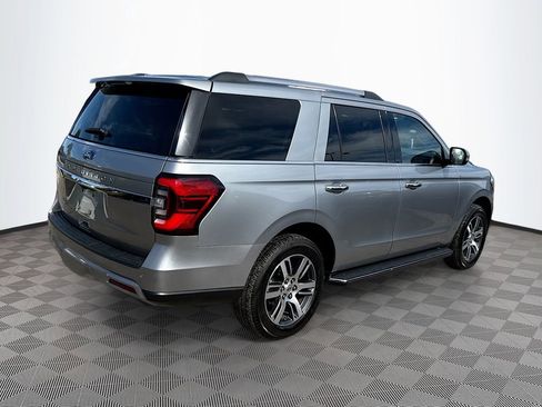Used 2023 Ford Expedition Limited image 6