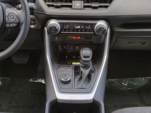 Used 2024 Toyota RAV4 AWD Hybrid image 20