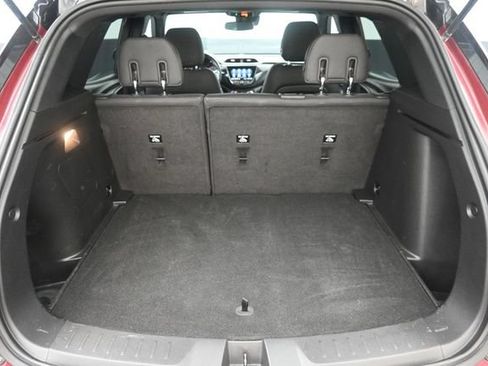 Used 2021 Chevrolet TrailBlazer RS w/ Technology Package FWD image 31
