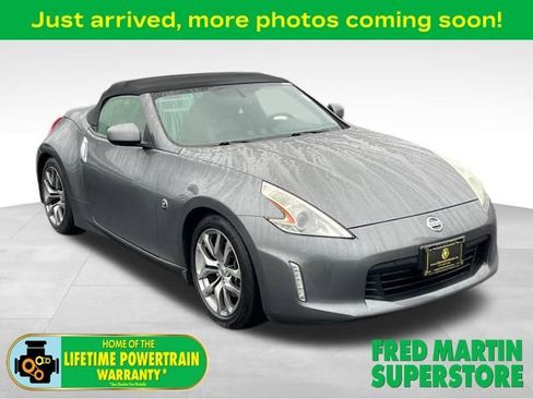 Used 2014 Nissan 370Z Touring image 1
