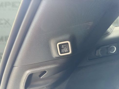 Used 2024 Jeep Grand Cherokee Summit AWD/4WD image 32