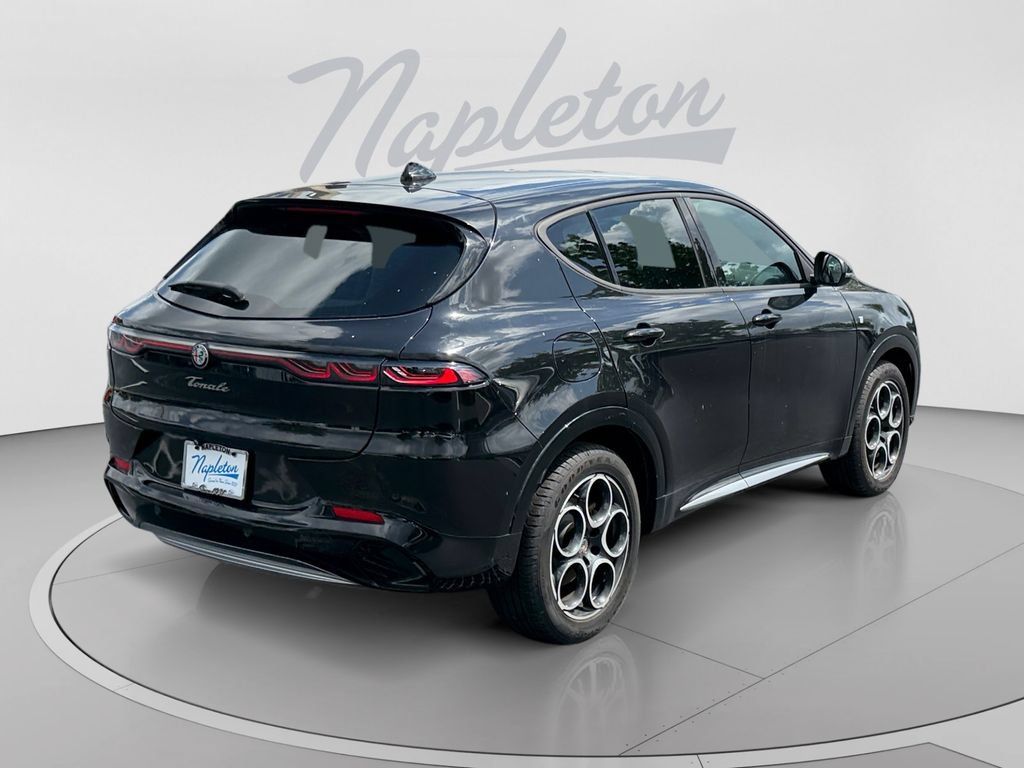 Used 2024 Alfa Romeo Tonale Ti AWD/4WD image 6