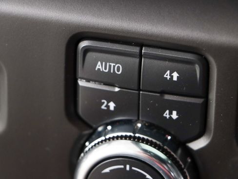 Used 2023 GMC Sierra 1500 AT4 w/ AT4 Preferred Package image 24