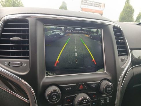 Used 2018 Jeep Grand Cherokee Trailhawk w/ Trailhawk Luxury Group AWD/4WD image 26