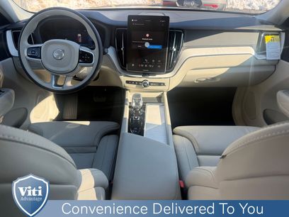 New 2026 Volvo XC60 B5 Ultra w/ Protection Package Premier